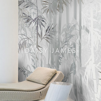 Daisy James behang The Bamboo Light