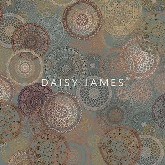 Daisy James behang The Rhythm Petrols