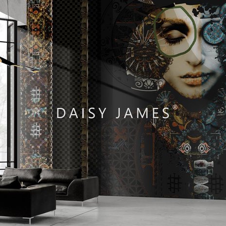 Daisy James behang The Private Label