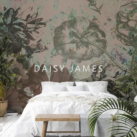 Daisy James behang The Yard NO2