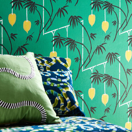 Harlequin Behangcollectie: Colour 3 Wallpapers, dessin: Kimiko 112938 Bottle Green Chartreuse
